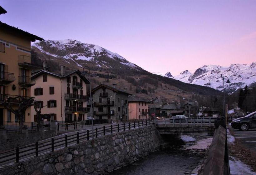 R.t.a. Hotel Monte Rosa