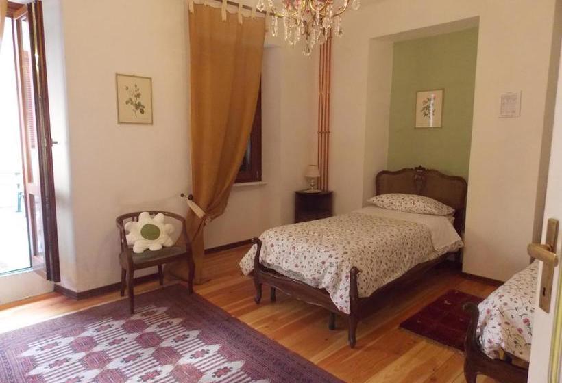 فندق صغير L'erbavoglio