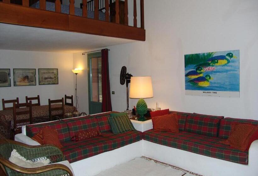 هتل Agriturismo Fattoria Il Casalone