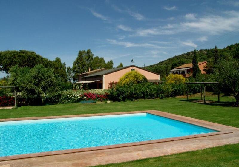 هتل Agriturismo Fattoria Il Casalone