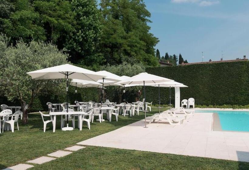 Отель Agriturismo La Torretta Da Valentina