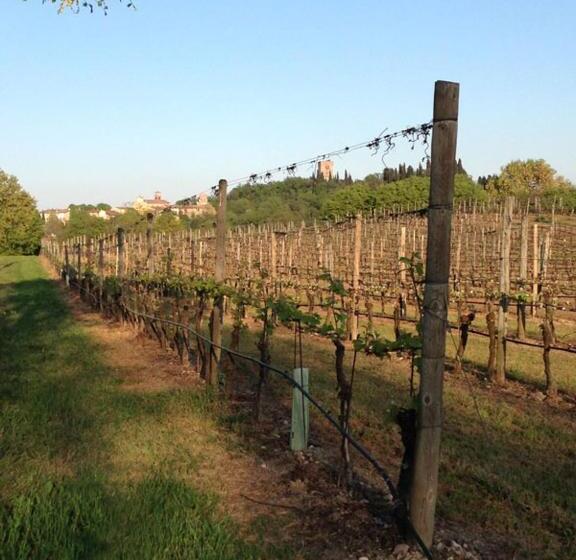 Отель Agriturismo La Torretta Da Valentina