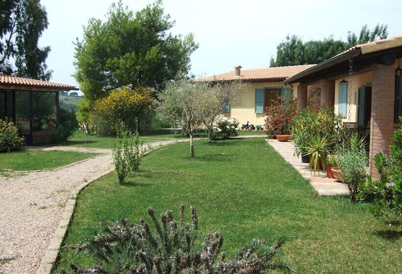 בית מלון כפרי Agriturismo Quartopodere