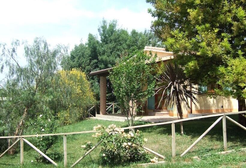 בית מלון כפרי Agriturismo Quartopodere