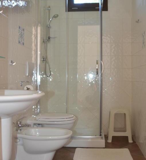 בית מלון כפרי Agriturismo Turudhis