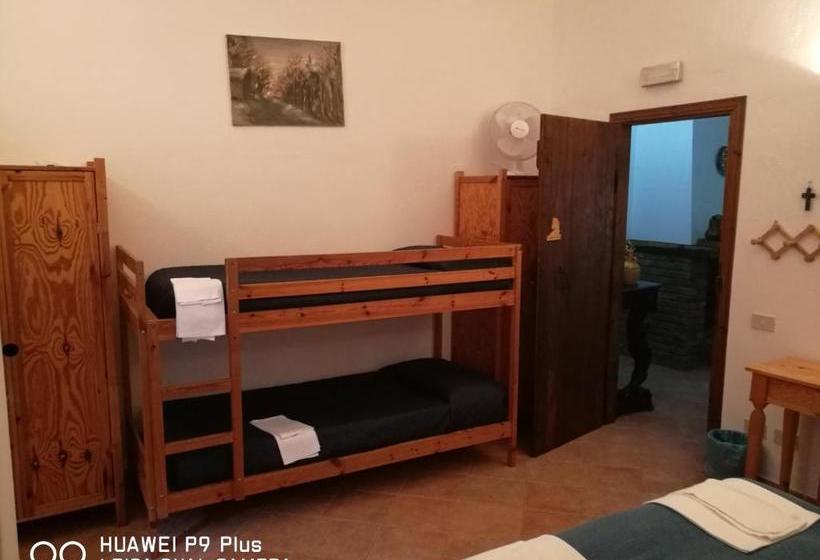 בית מלון כפרי Agriturismo Le Forre Del Treja