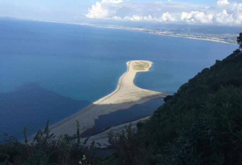 Отель Mama Lina