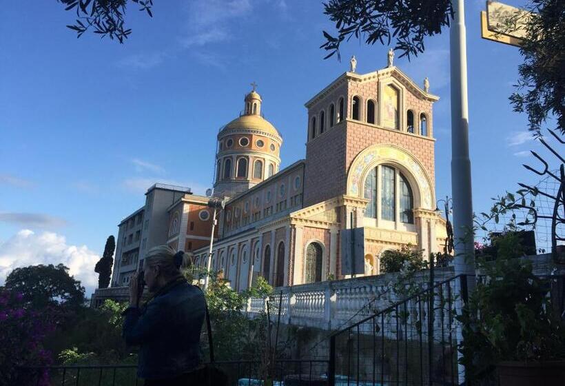 Отель Mama Lina