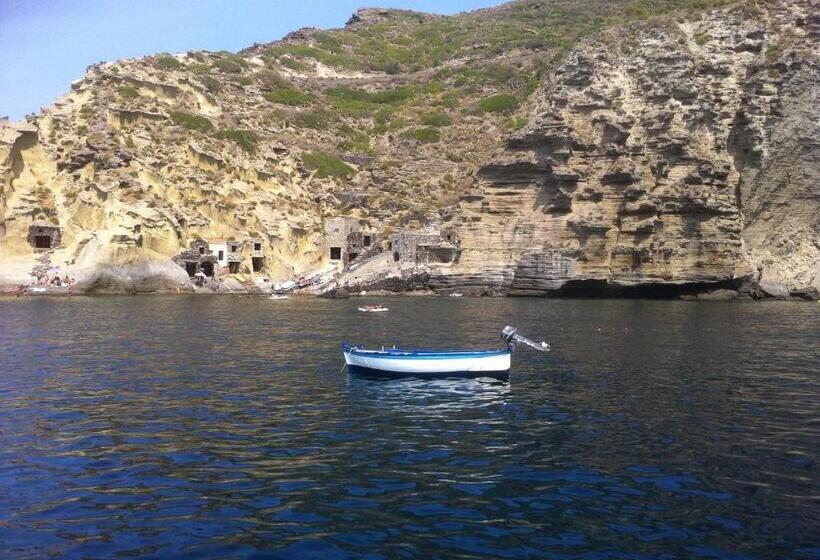 Отель Mama Lina