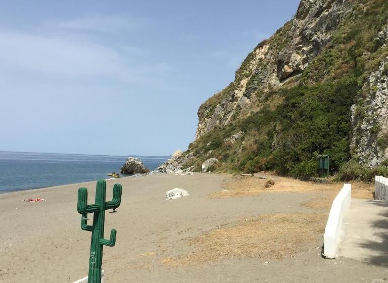 Отель Mama Lina