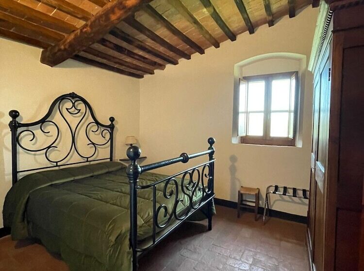 בית מלון כפרי Tenuta Campospillo