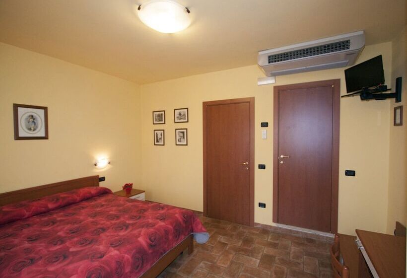 פנסיון Camere Santucci