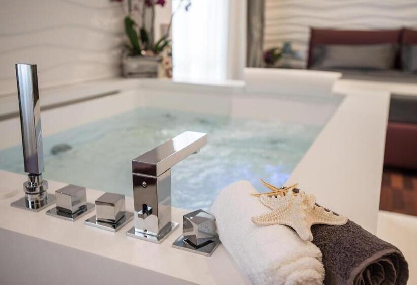 펜션 F53 Kevin's Charming Houses