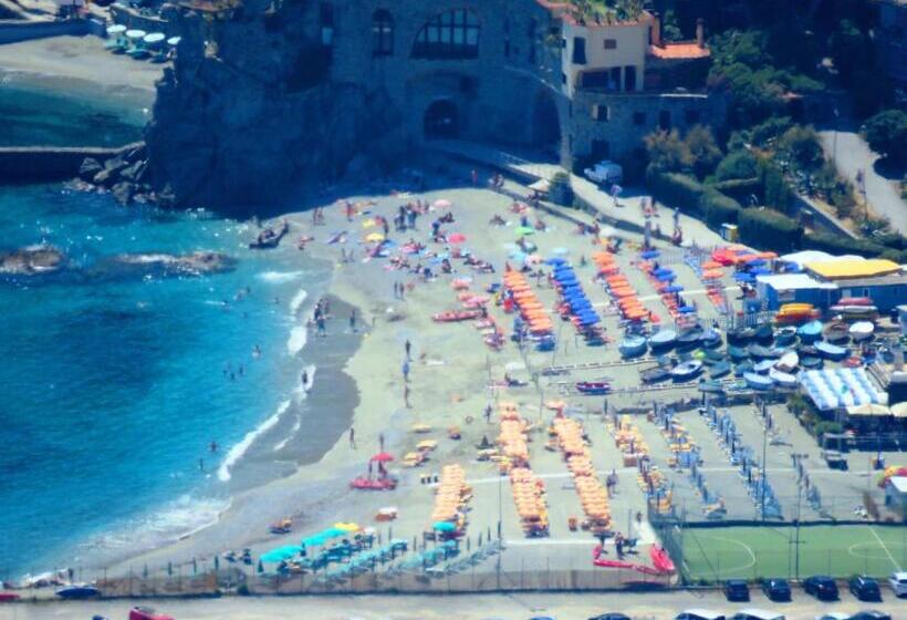 پانسیون I Lecci Di Soviore