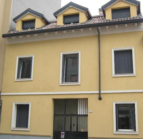 پانسیون Maison Jolie