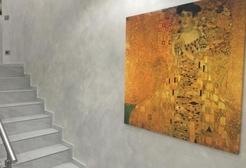 پانسیون Picaflor Art & Rooms