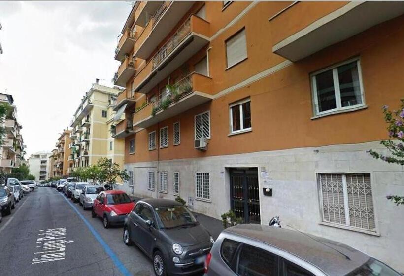 پانسیون Romulea Guest House