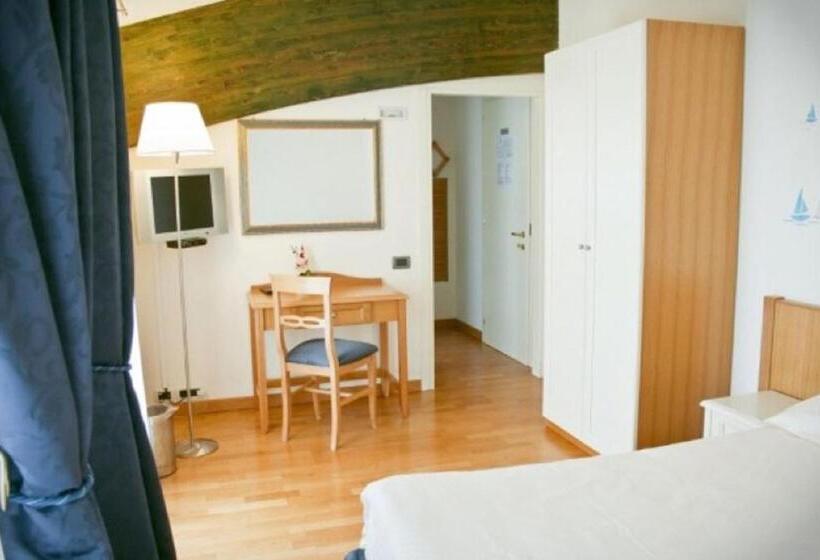 בית מלון כפרי Agriturismo B&b Il Girasole