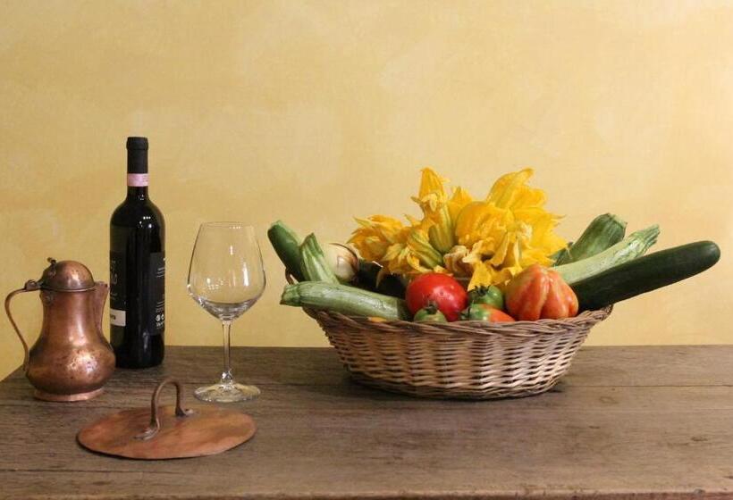 فندق Agriturismo Casale La Palombara