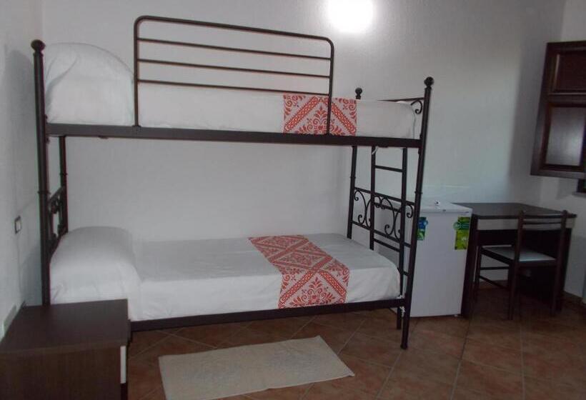 Отель Agriturismo La Fillirea