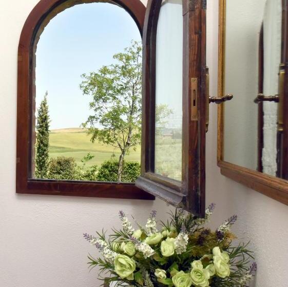 فندق Agriturismo La Valle Del Sole