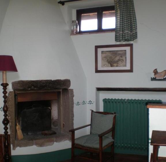 ホテル Agriturismo Podere Torre