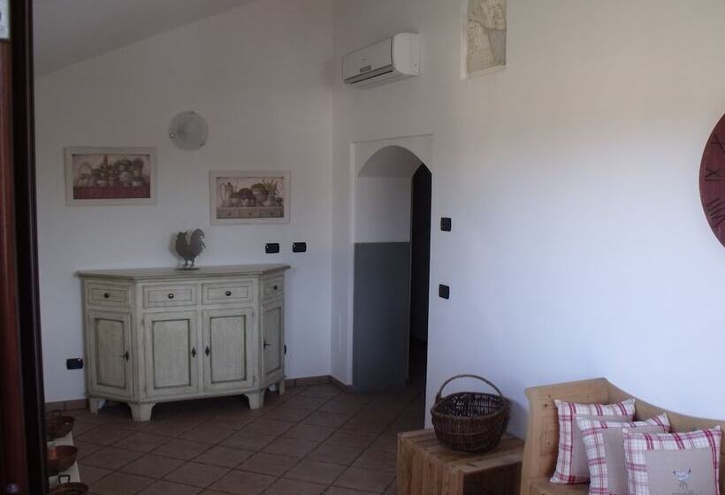 Отель B&b Podere Montese