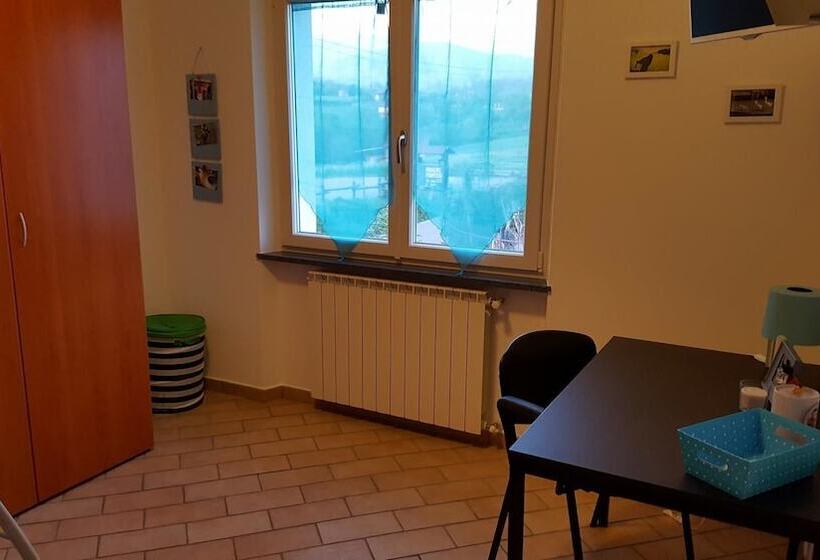 Отель B&b Podere Montese