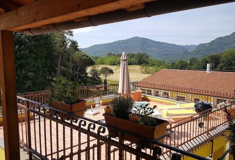 Отель B&b Podere Montese