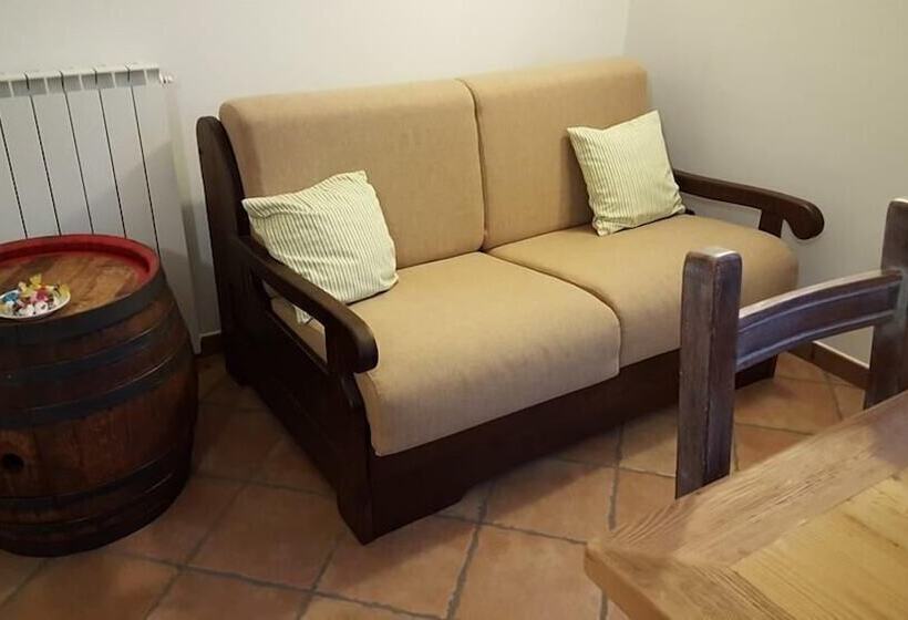 Отель B&b Podere Montese