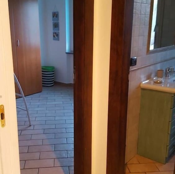 Отель B&b Podere Montese