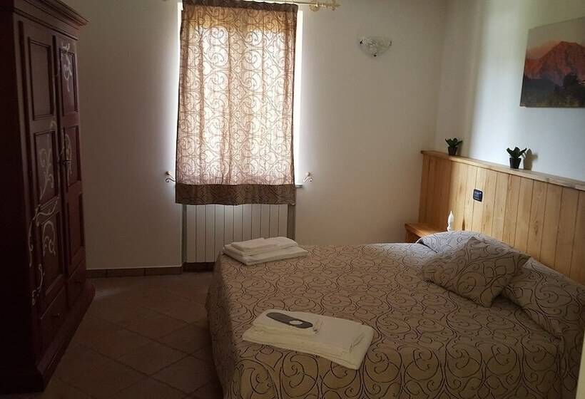 Отель B&b Podere Montese