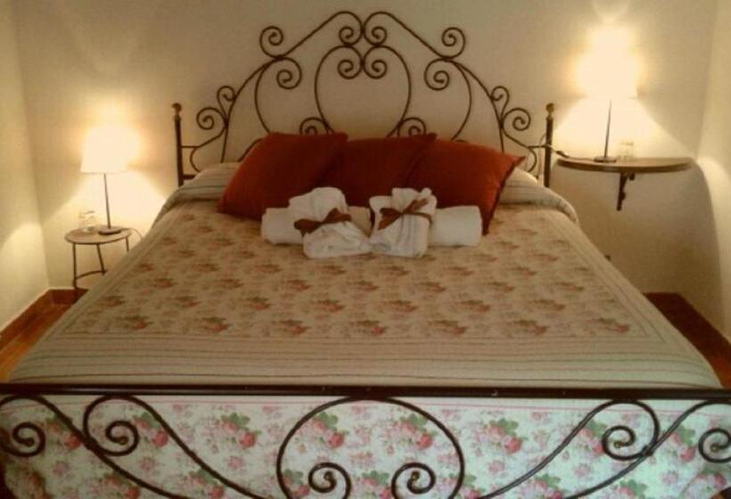 בית מלון כפרי Cascina Formighezzo