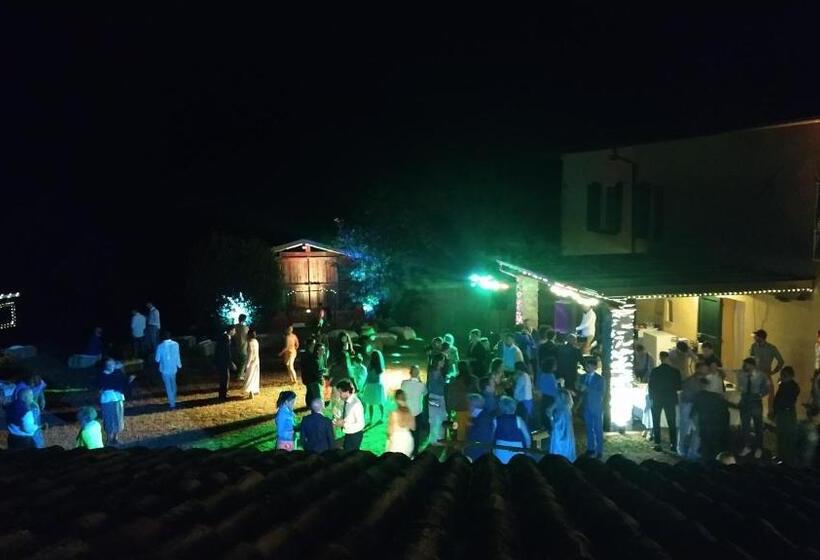 בית מלון כפרי Cascina Formighezzo