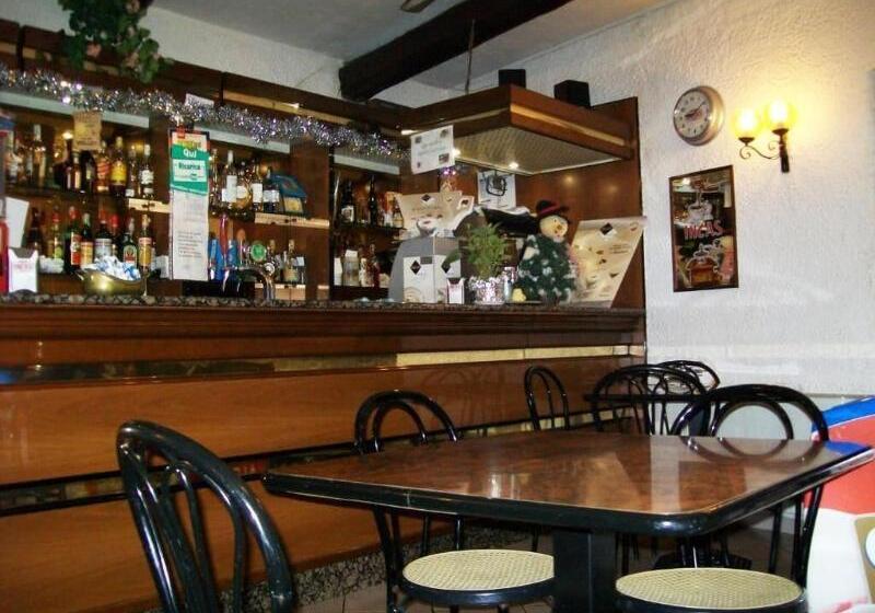 פנסיון Affittacamere Vittoria