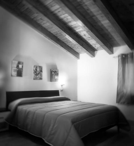 פנסיון Asaro Camere