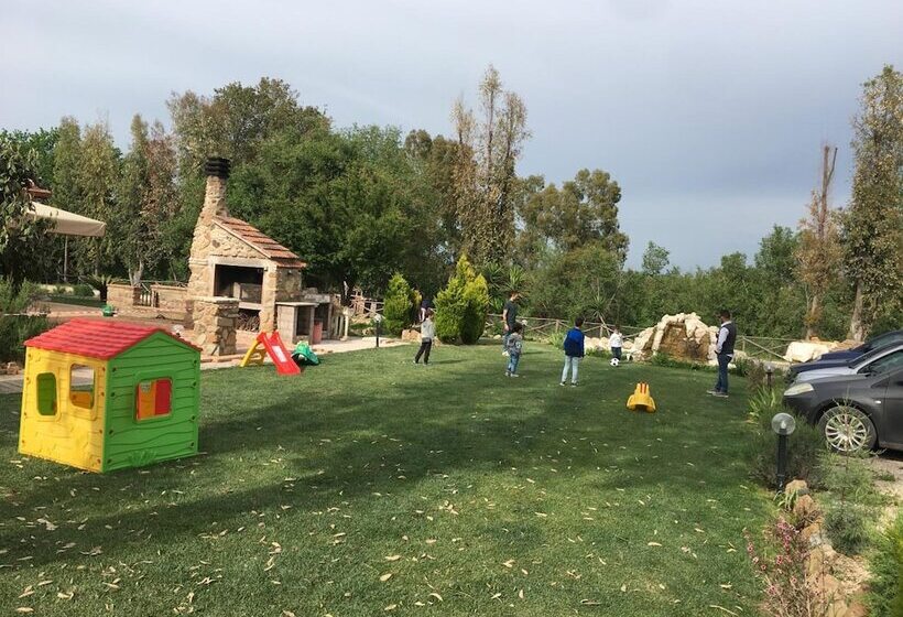 פנסיון Casale Del Vento