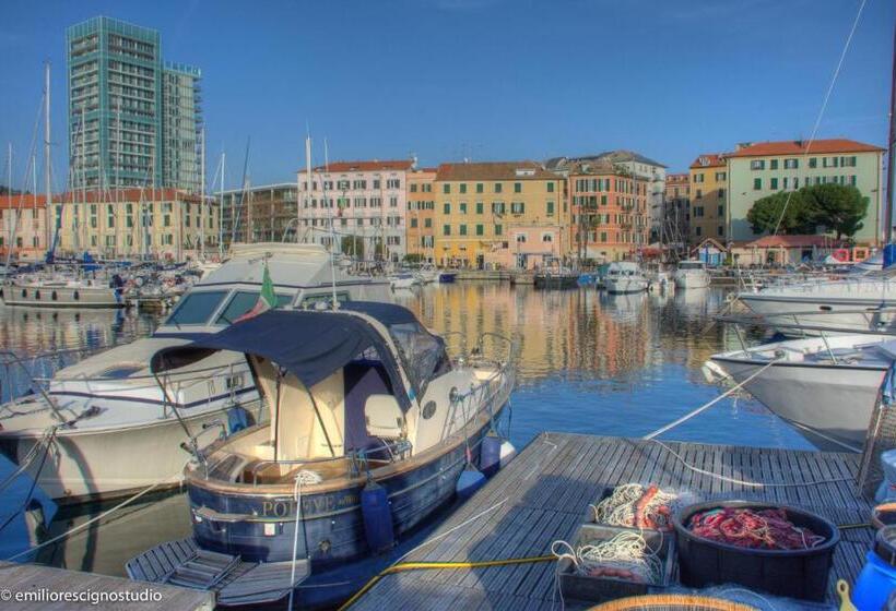 펜션 Club Nautico Savona