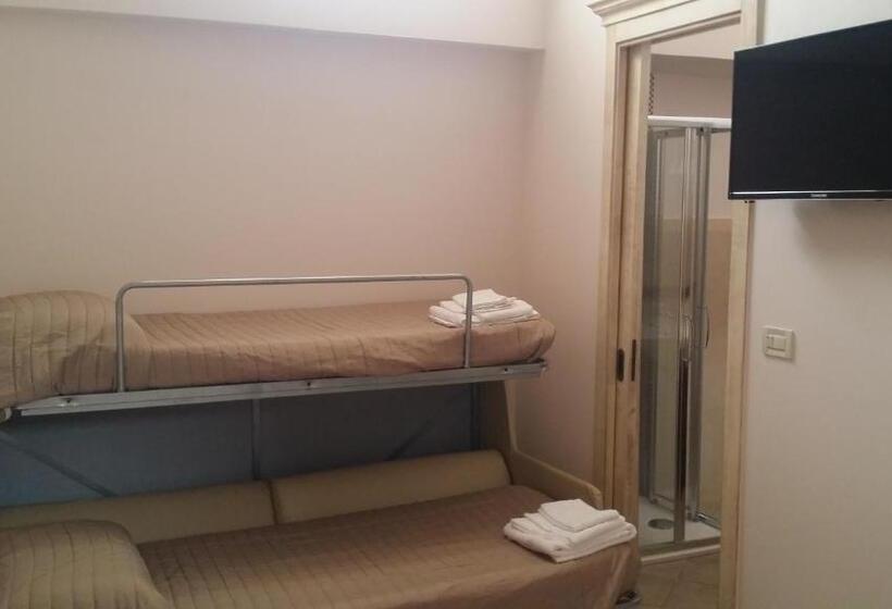 بنسيون Corte Della Luna