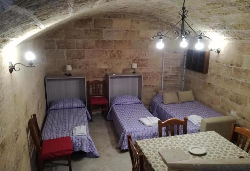 بنسيون Corte Della Luna