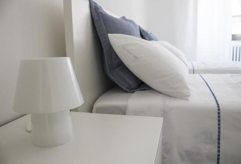 بنسيون Fourooms Le Camere Del Centro