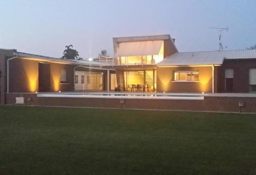 بنسيون Guest House Località Sorbara