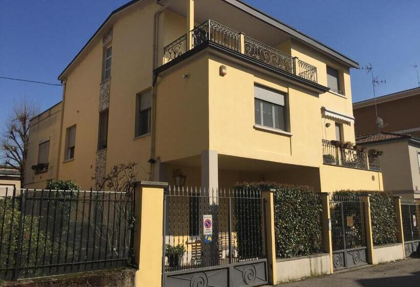 펜션 Guesthouse Flora