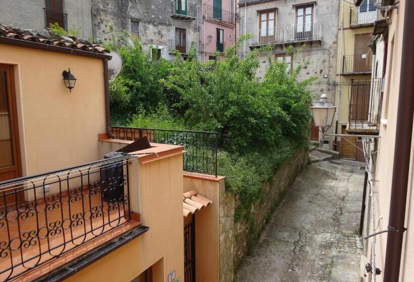 פנסיון Hysnara Affittacamere