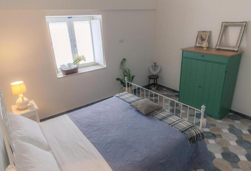 膳宿费 Marinella Suite Home