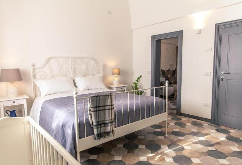 膳宿费 Marinella Suite Home