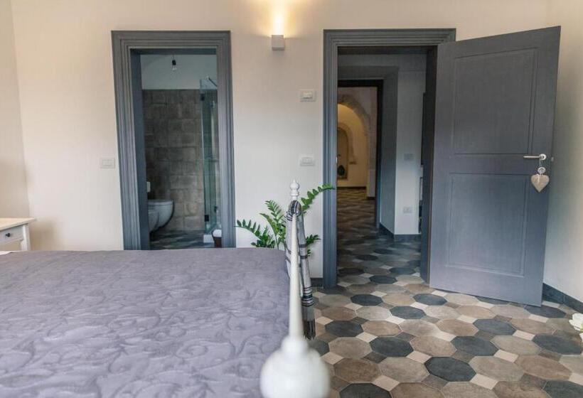 膳宿费 Marinella Suite Home