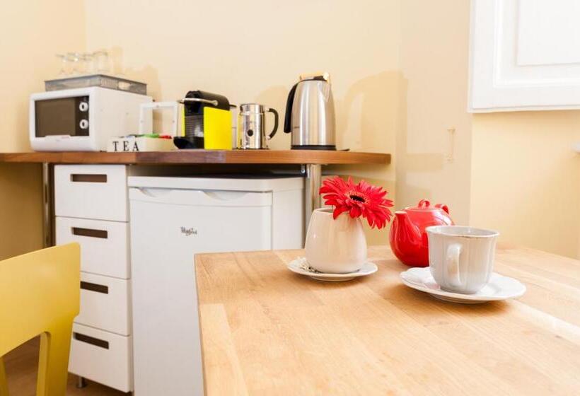 پانسیون Mybedcavour