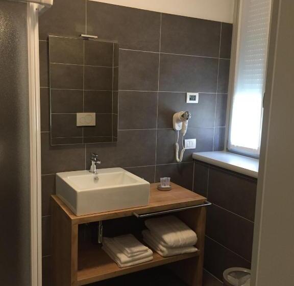 פנסיון R&b La Calzoleria