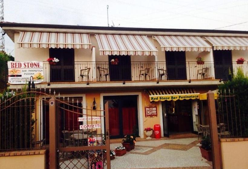 پانسیون Red Stone